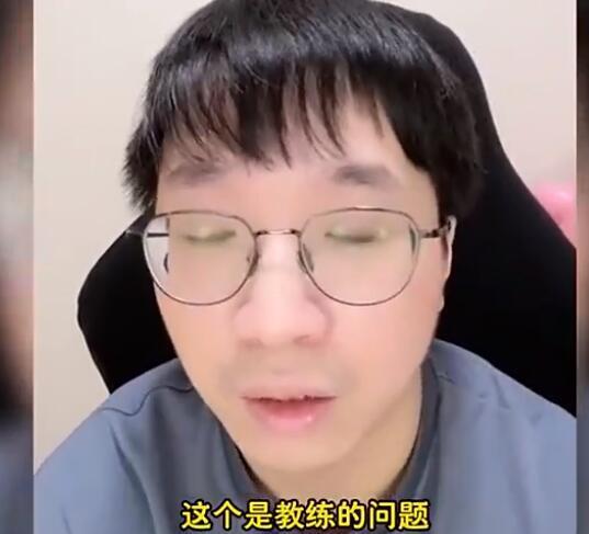 Karsa遭遇十五连败，巴塞罗那教练面临压力！的简单介绍