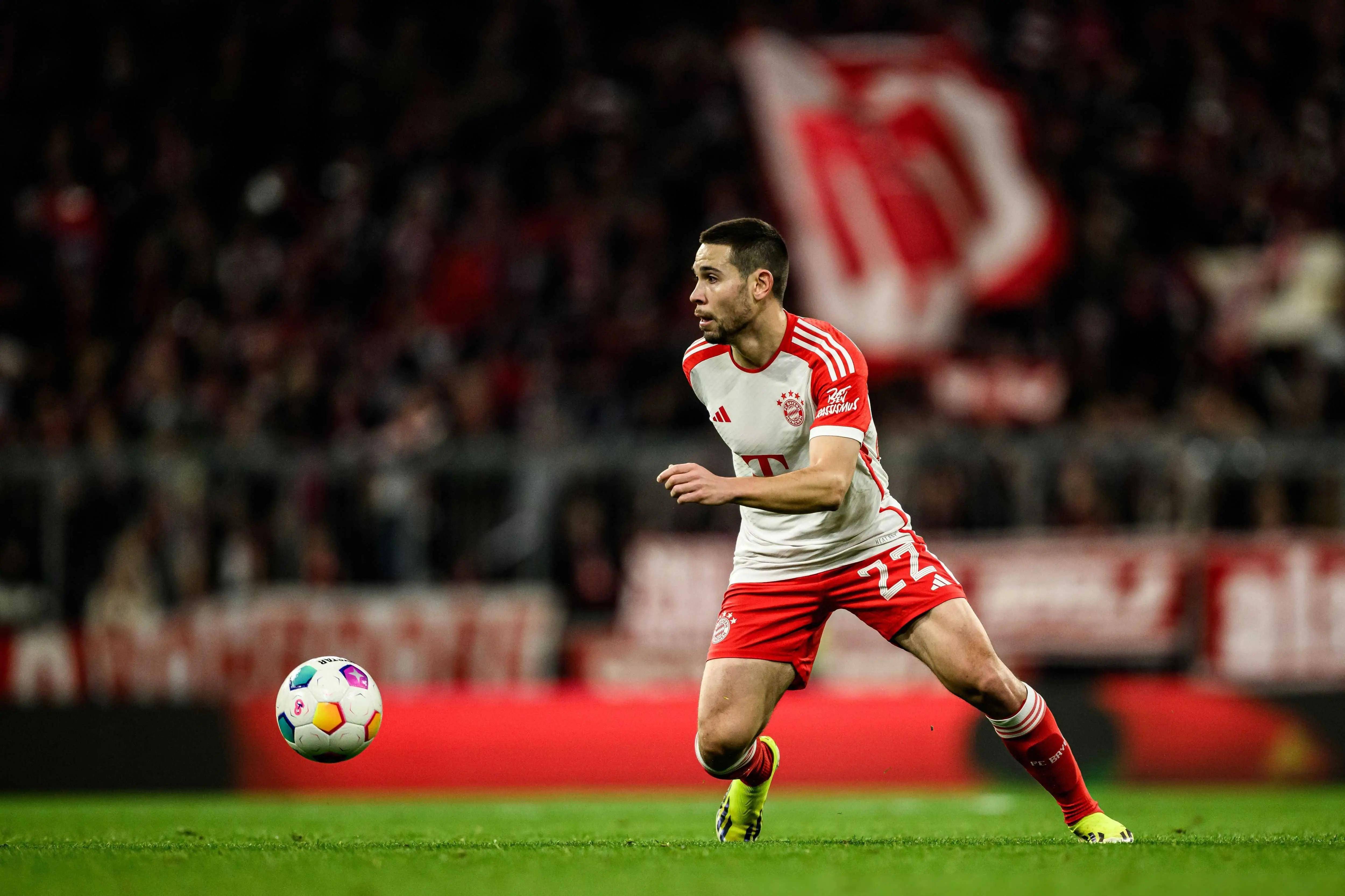 包含莱万多夫斯基遭遇十五连败,拜仁教练面临压力!的词条